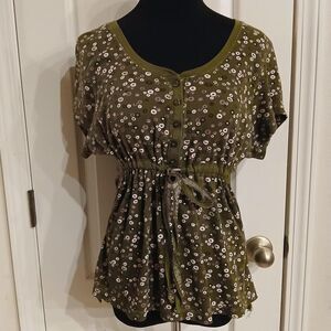 Y2K vintage olive green half-button-up baby doll top with polka dots & tie waist